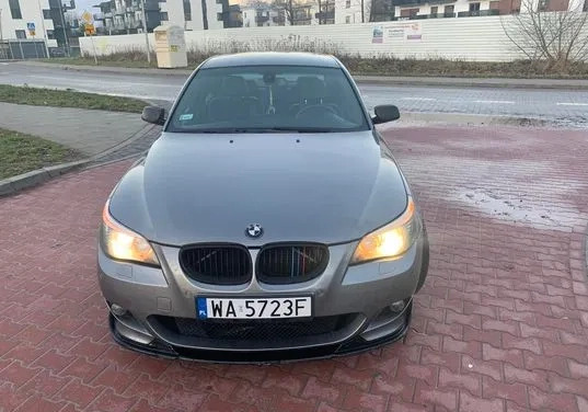 BMW Seria 5 cena 26000 przebieg: 220000, rok produkcji 2007 z Warszawa małe 79